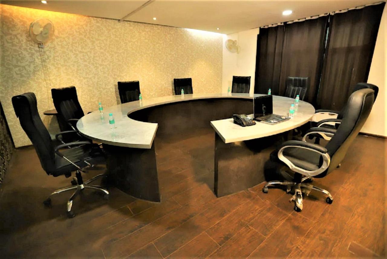 Arch International 4* New Delhi